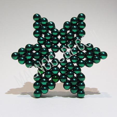 משחקי מגנטים - כוכב ירוק מכדורי מגנט